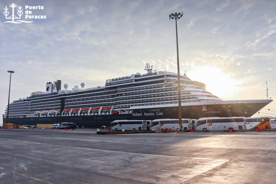 PUERTO DE PARACAS RECIBIÓ AL NOVENO CRUCERO DE LA TEMPORADA